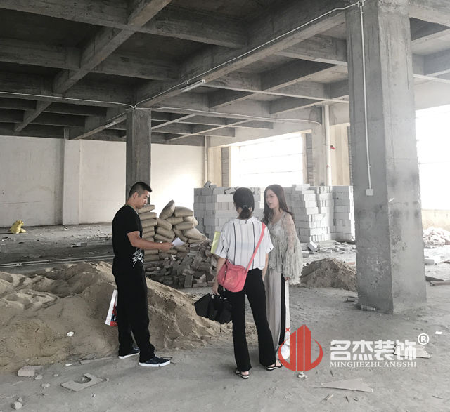 办公室蜜桃一区二区精品.jpg