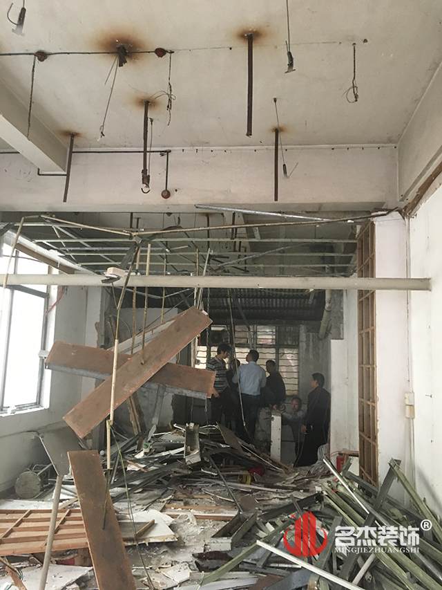 办公室蜜桃一区二区精品设计开工现场.jpg