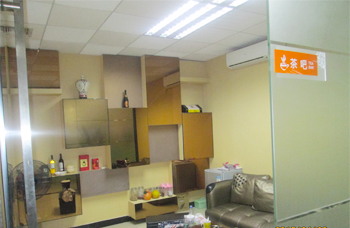 直击金丽都服饰办公室蜜桃一区二区精品现场